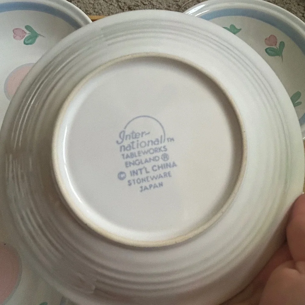 International Tableworks Capri 9123 Cereal Bowls Set of 4 Pink Tulip Stoneware